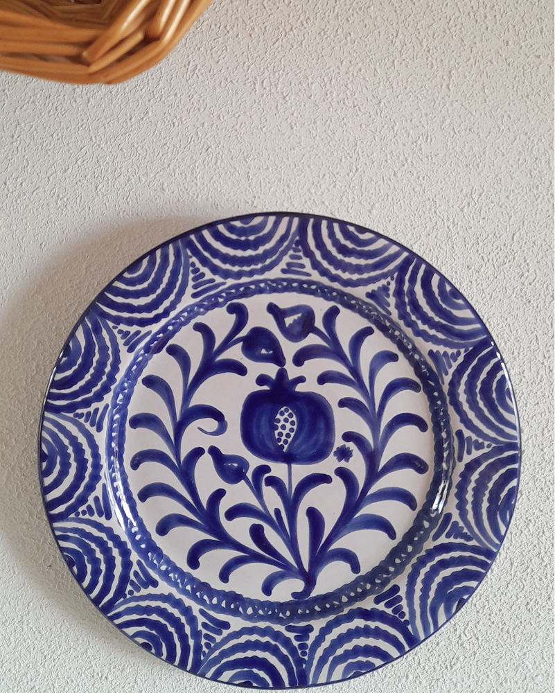 Granada Fajalauza Plate in Blue — CASA PLETÓRICA — Handmade Granada Fajalauza Plate in Blue — CASA PLETÓRICA — Handmade